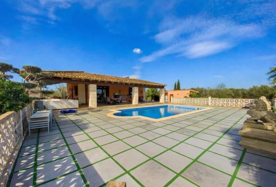 Finca - Resale - Llucmajor -
                Llucmajor